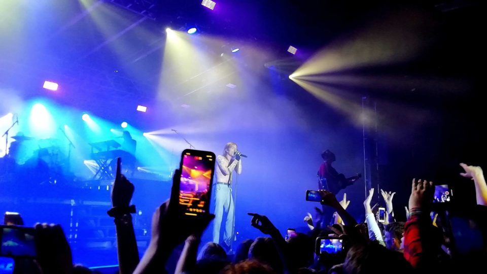 În cușca elefantului – Cage the Elephant în concert