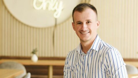 „Aveam două fobii când eram mic, în liceu: nu îmi plăceau băncile și uram restaurantele.”