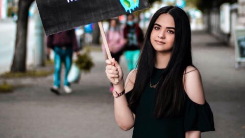 România și schimbările climatice – un interviu cu Rania Derweesh (FFF Ploiești)