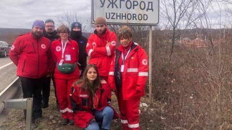 Despre voluntariat pe timp de război. De vorbă cu George Nicolae, voluntar la Crucea Roșie, Filiala Sibiu
