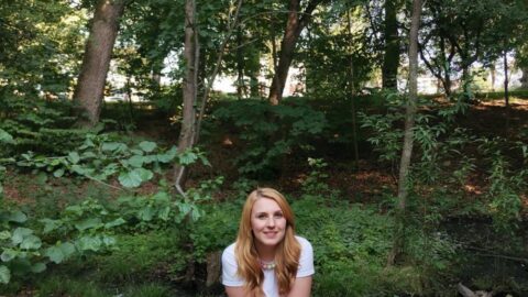 „Everyone is trying their best” – Interviu cu Cristina Ösz, psiholog clinician și psihoterapeut integrativ