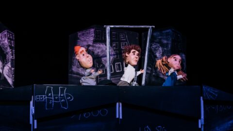 „Patru povești în căutarea istoriei copilăriei”